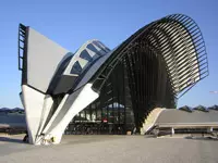 Lyon-St-Exupery-Airport_shabavizparvaz_200.jpg