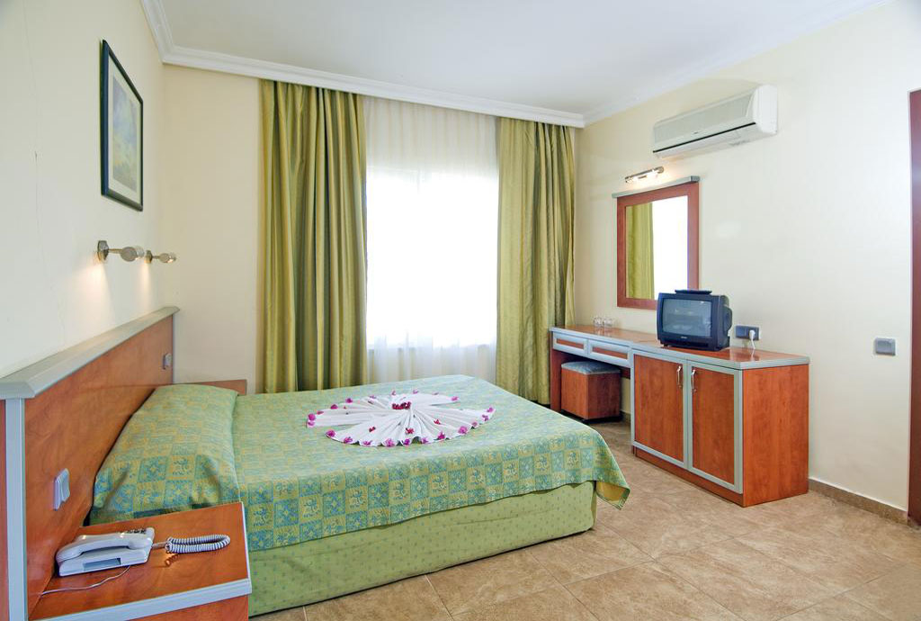 هتل کلاب هراکس