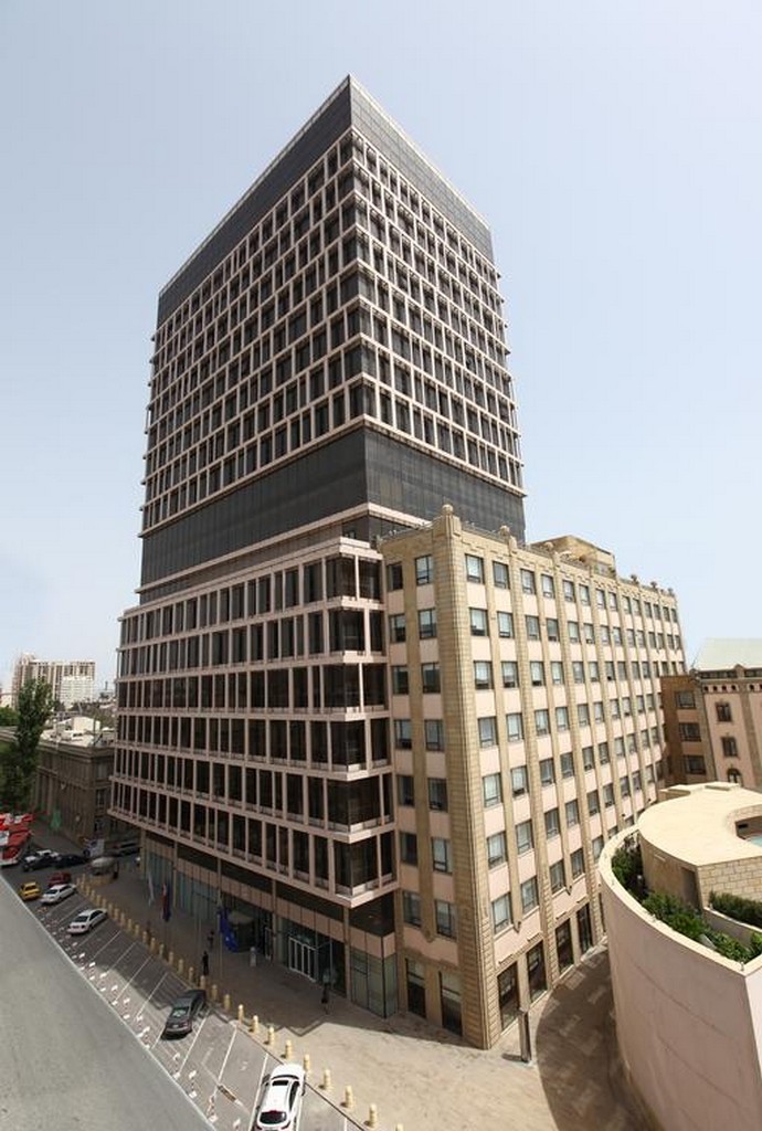 هتل لند مارک باکو