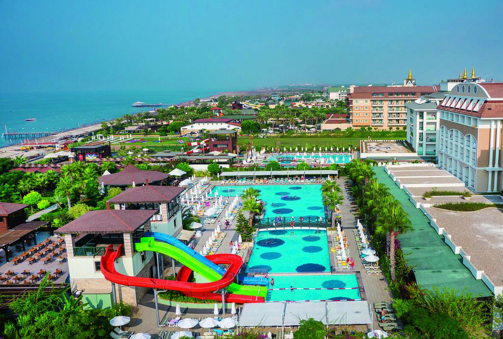 هتل مکس هالیدی 