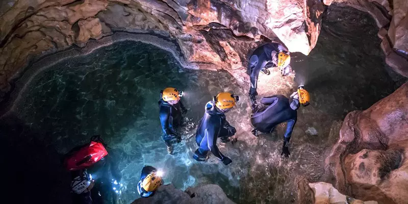 wade-pool-CAVESTRANAUT0716-1200x600.jpg