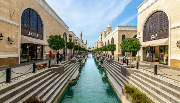 تصویری از یک مرکز خرید در آنتالیا