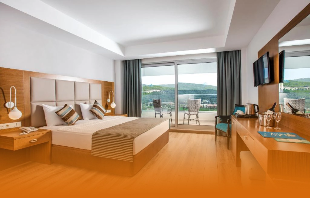palm Wings Ephesus Beach Resort room .webp