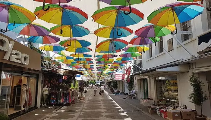 تصویری از خیابان چترها در فتحیه