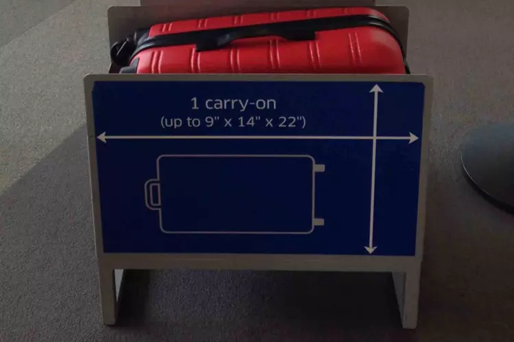 32 32